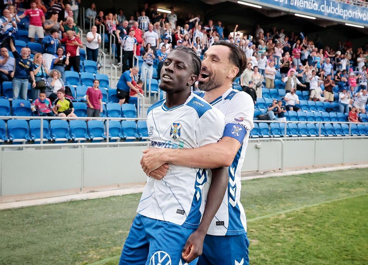 Partido de Primera RFEF CD Tenerife-Arenas