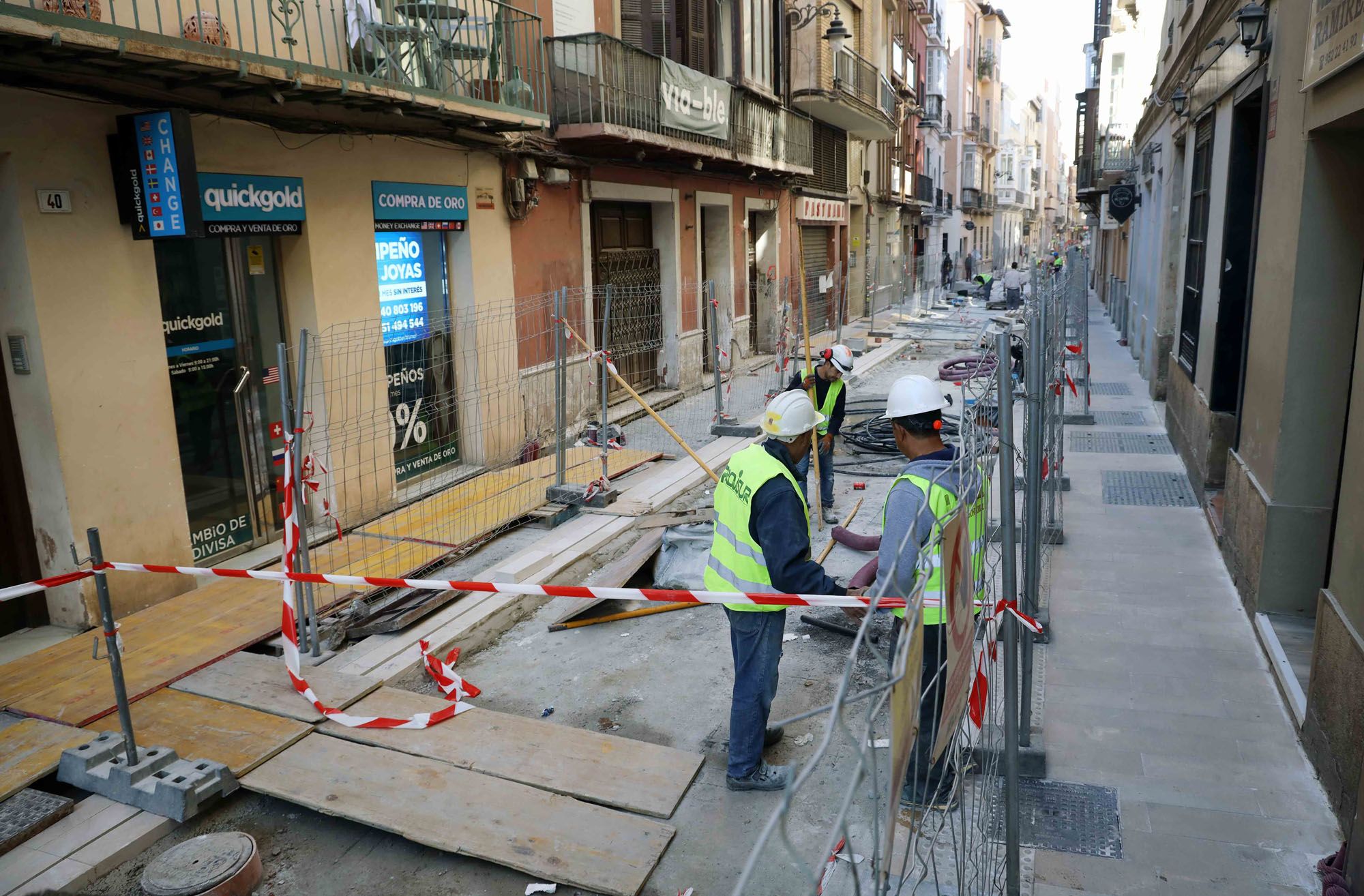 Fase final de las obras en la calle Álamos, en noviembre de 2023.