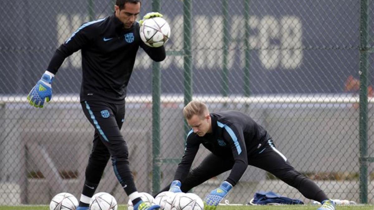 Luis Enrique tendrá que decidir mañana si incluye a Ter Stegen y Bravo en la lista para jugar ante el Liverpool