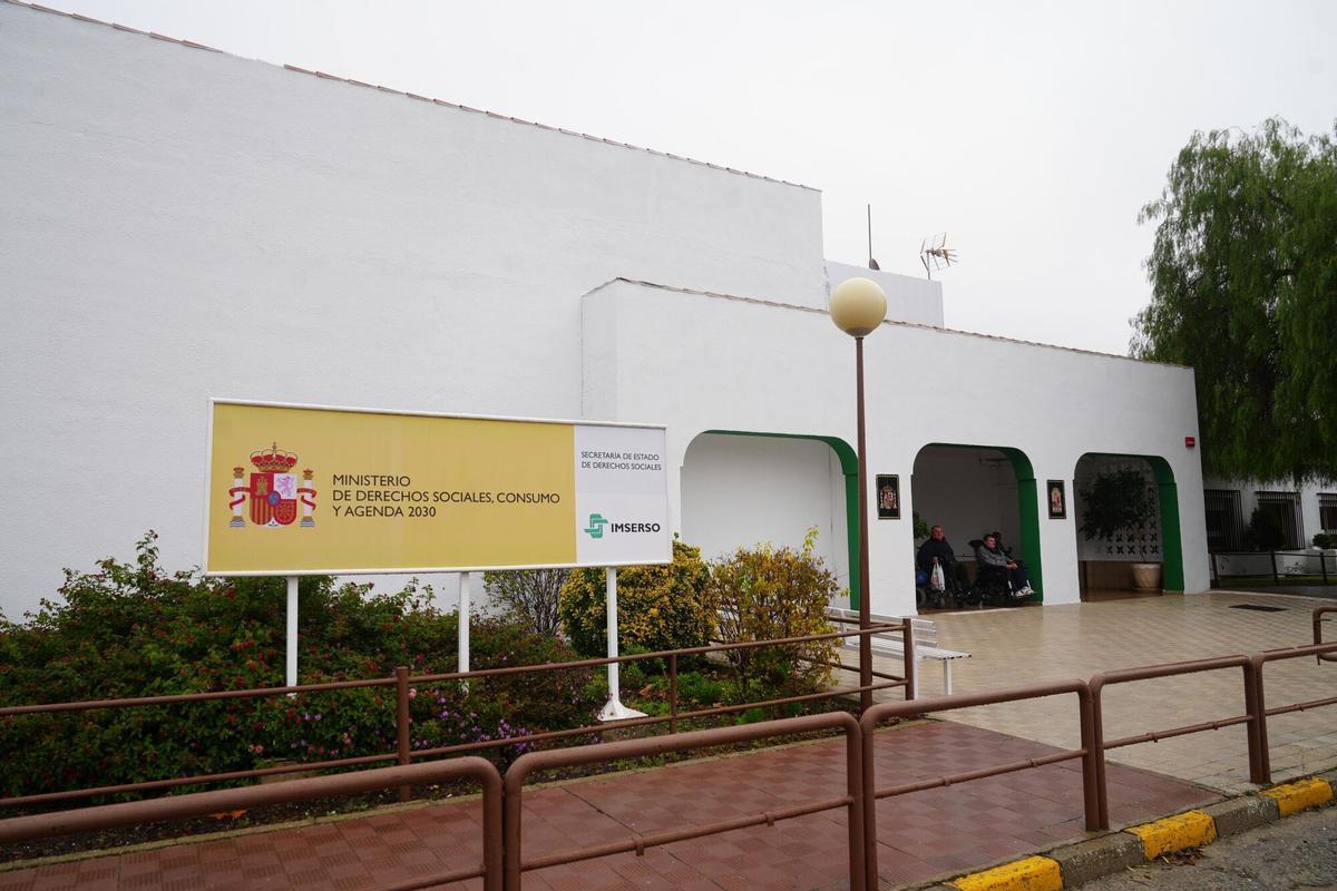 Exterior del Centro de Atención a Personas con Discapacidad Física (CAMF) de Pozoblanco.