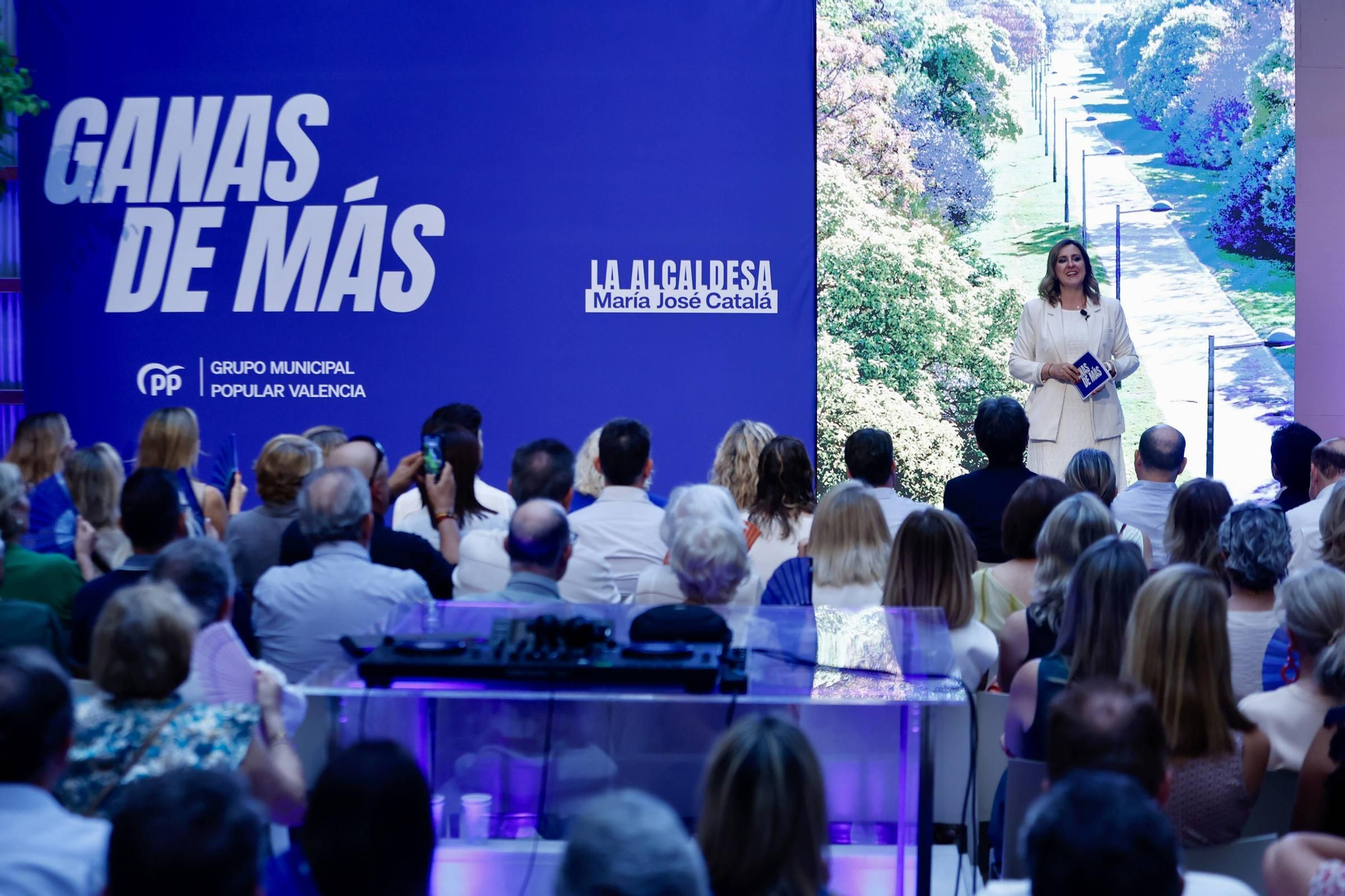 Catalá celebra sus dos años de alcaldía con la militancia