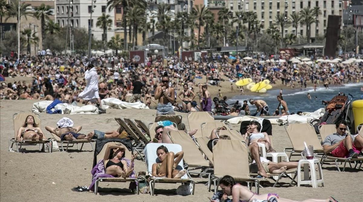 icoy33576464 barcelona 2016  04 17   barcelona primeros ba os e160417172359