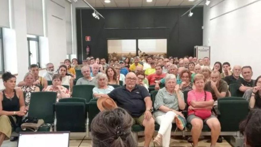 Unanimidad en Laviana para exigir al Principado que revoque las exploraciones mineras en Peñamayor