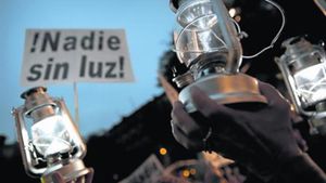 Fanalets. Manifestants reivindiquen mesures contra la pobresa energètica