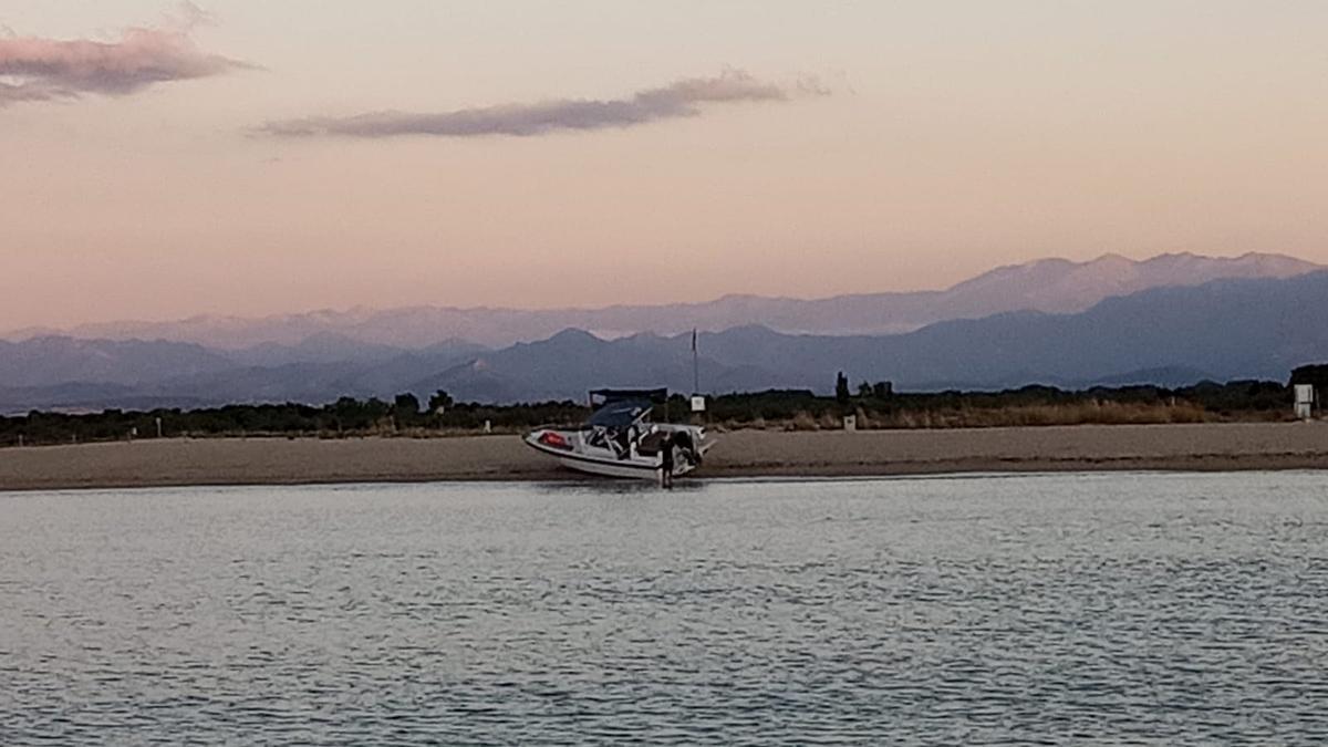 L&#039;embarcació varada a Castelló