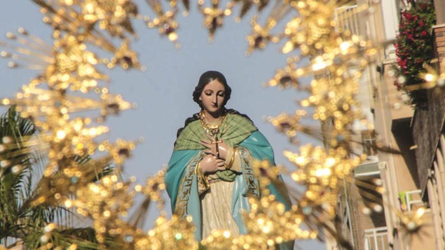 Imagen de la patrona de Torrevieja, la Inmaculada Concepción/Foto Tony Sevilla