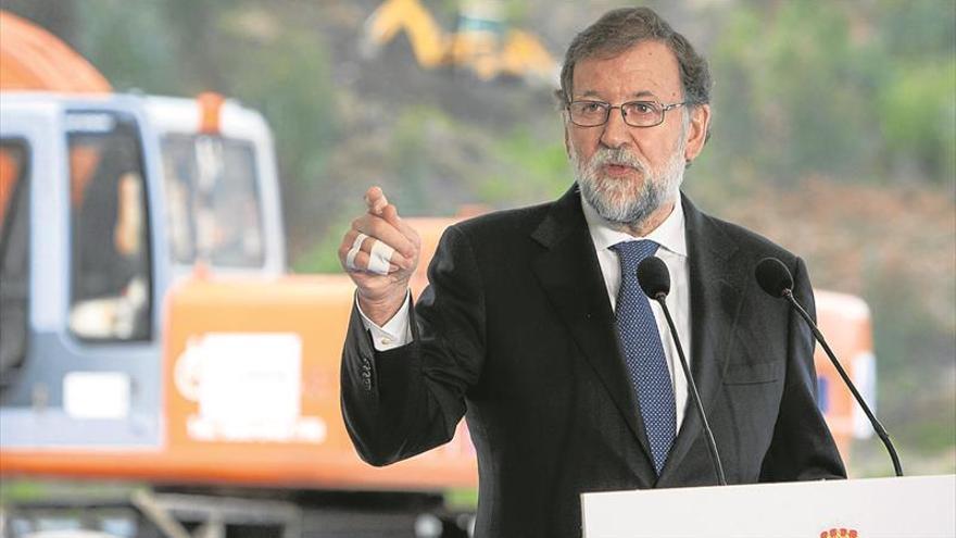 Rajoy pide aparcar los «prejuicios» para aprobar los presupuestos