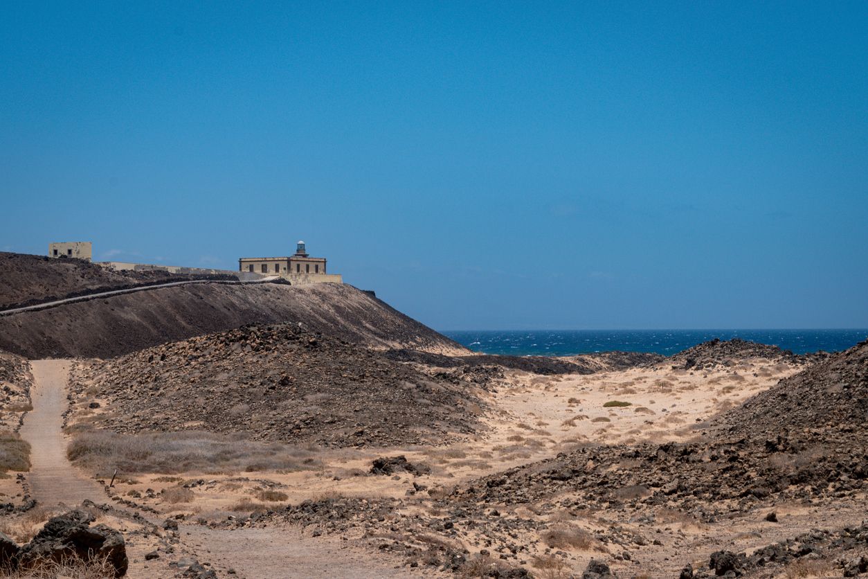El Faro de Martiño en el Islote de Lobos en Fuerteventura