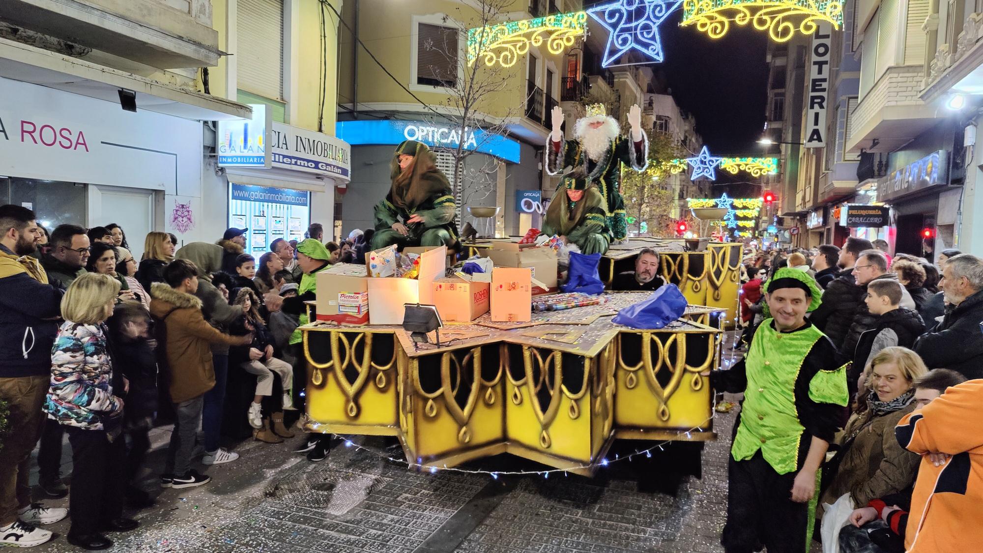 Así ha sido el paso de los Reyes Magos por la Ribera