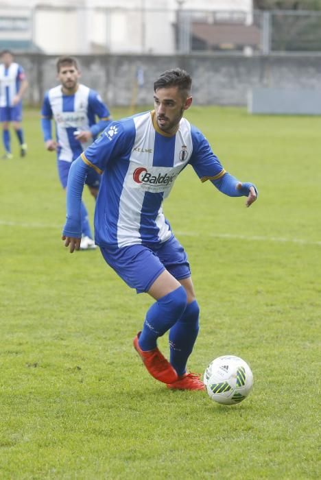 El partido entre el Avilés y el Llanera, en imágenes