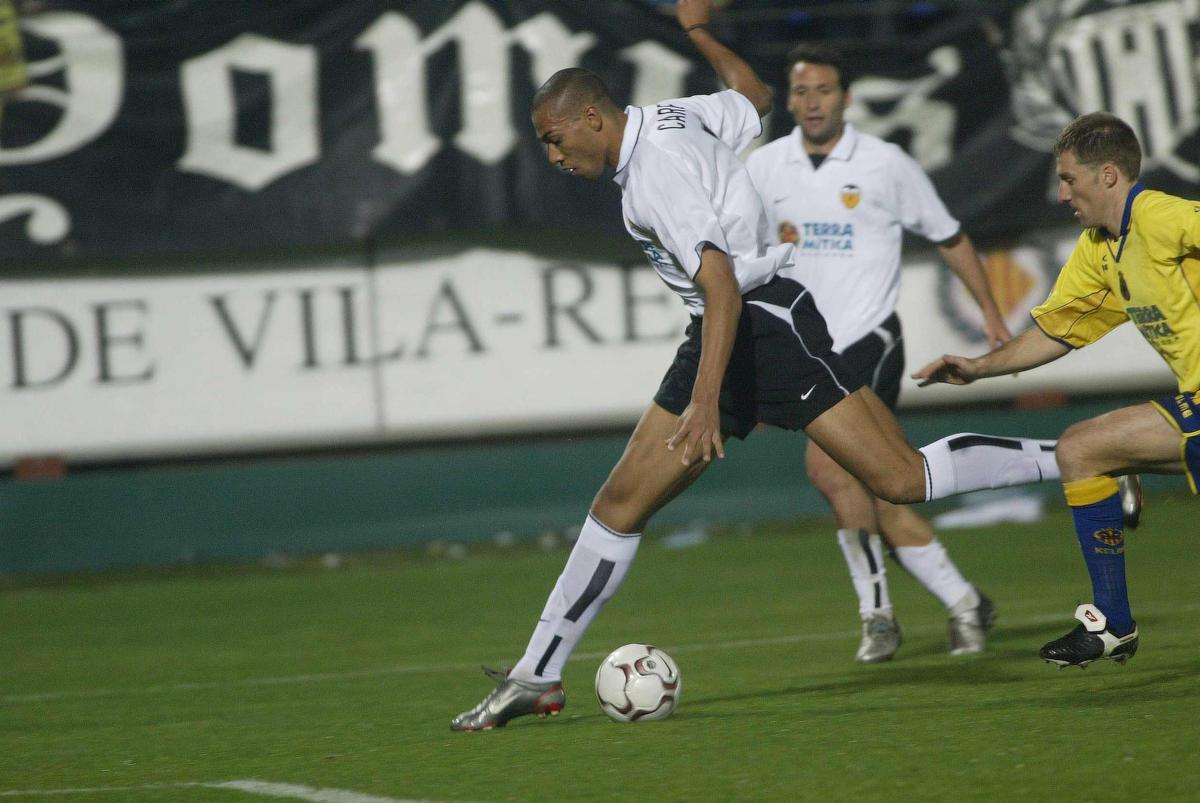 Carew, en el Villarreal - Valencia de 2002 en el Madrigal