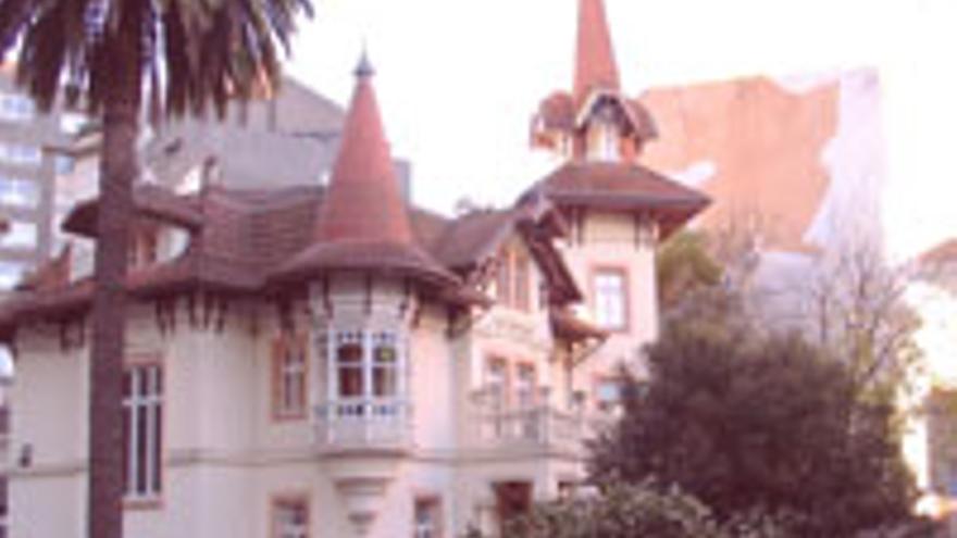 La Casa da Xuventude. // FdV