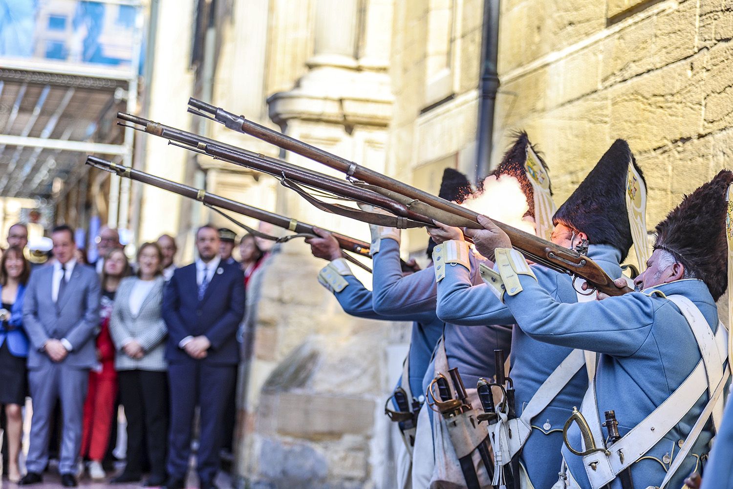 Conmemoración del 25 de mayo de 1808, fecha en la que la Junta General se proclamó soberana y declaró la guerra a la #Francia de #Napoleón