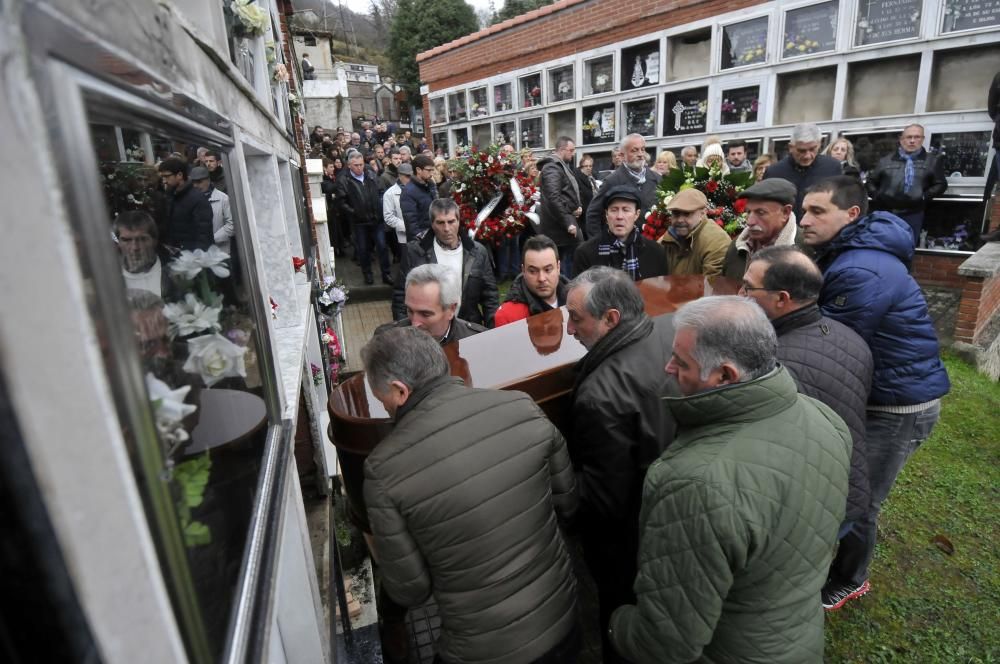 Funeral de Ignacio Fernández, exalcalde de San Martín del Rey Aurelio