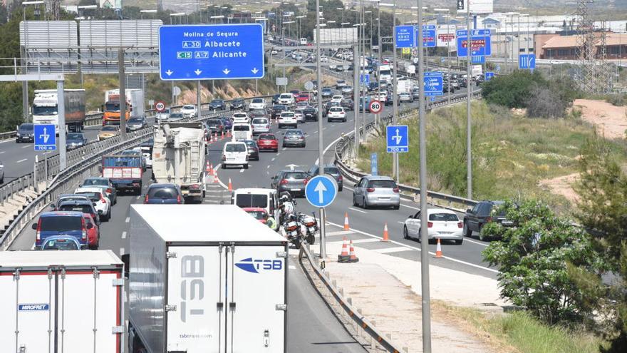Tráfico advierte de cortes por obras en 4 tramos de carretera en la Región de cara al puente