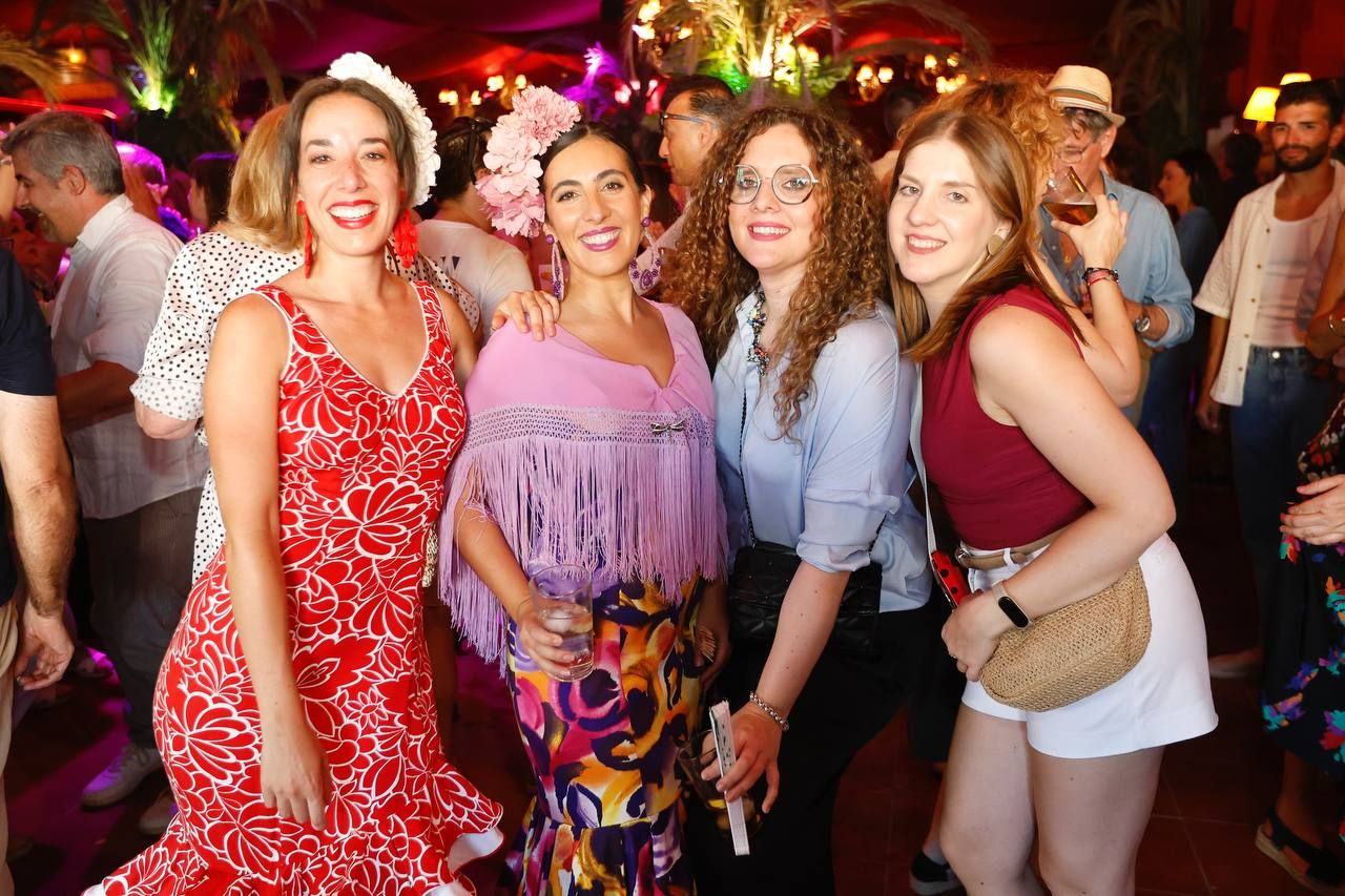 El tardeo se impone en las casetas de la Feria de Córdoba para disfrute de propios y extraños