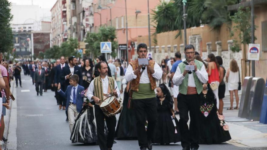 Alaquàs rinde homenaje a la Mare de Déu de l&#039;Olivar