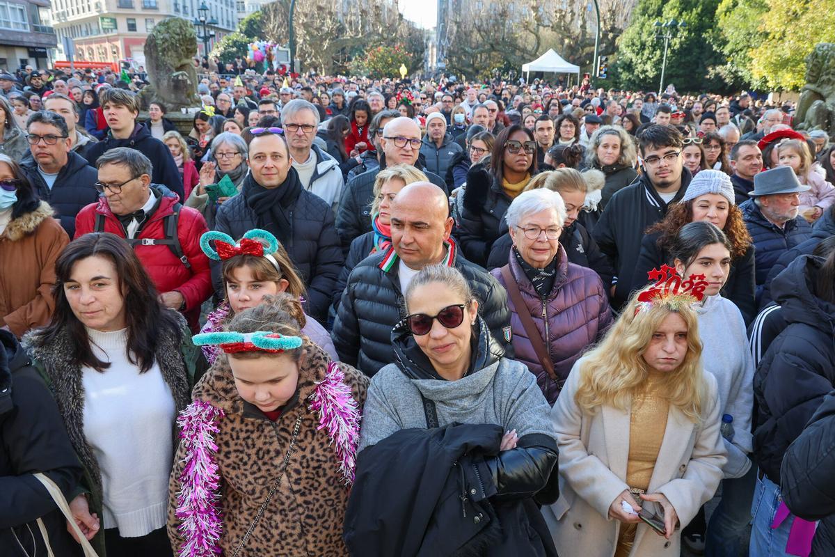 Las fotos de las campanadas anticipadas en Vilagarcía 2025 Las fotos de las campanadas anticipadas en Vilagarcía 2025