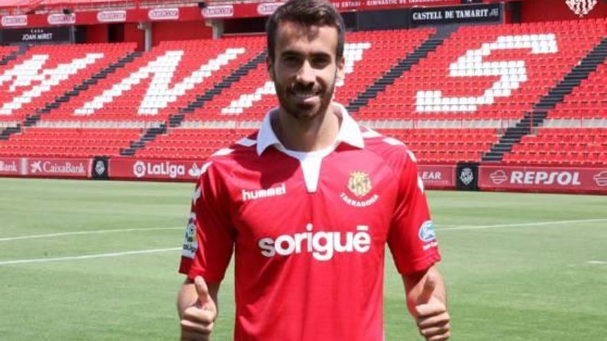 Sebas Coris ja vesteix la samarreta del Nàstic