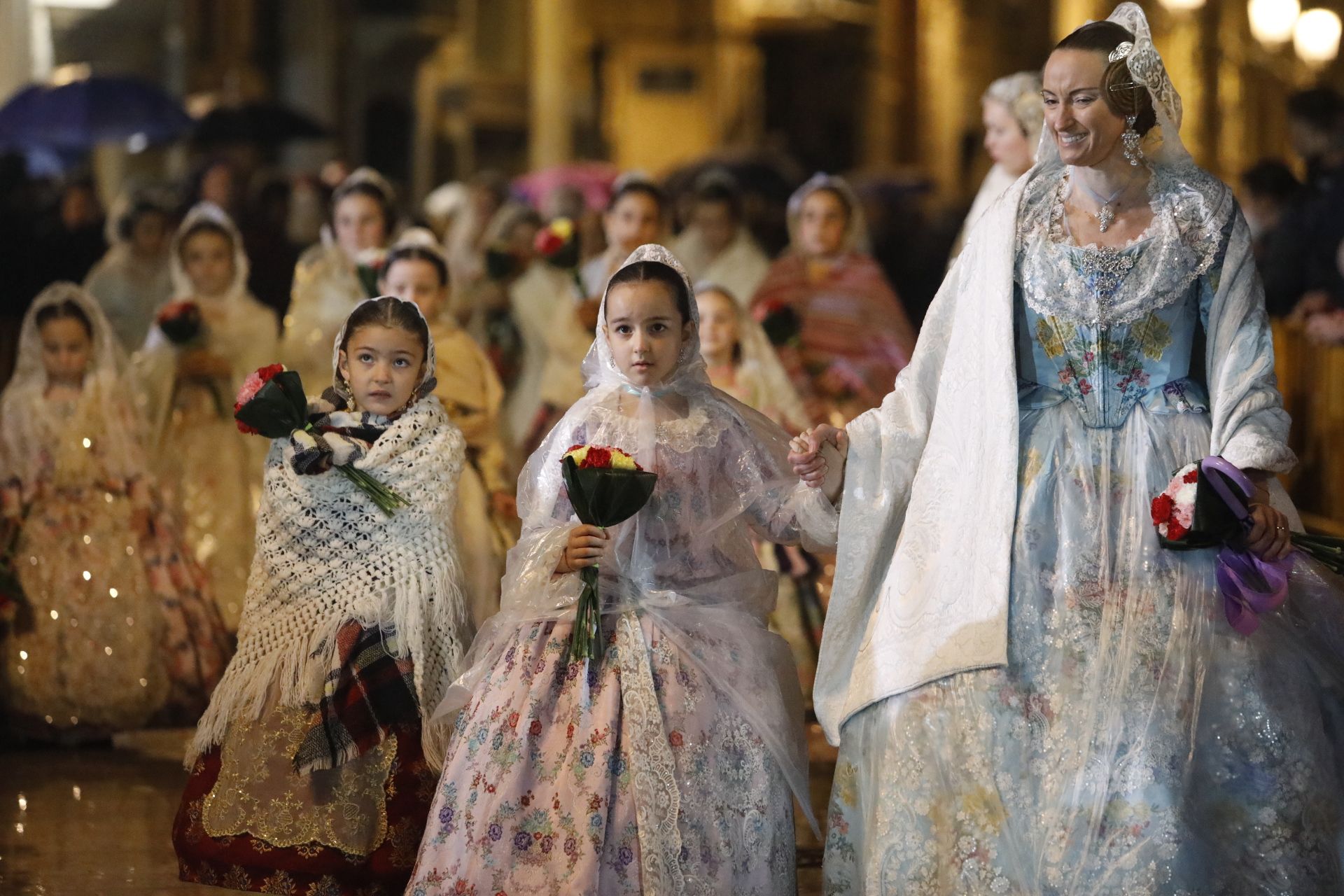 Búscate en el primer día de ofrenda por la calle de la Quart (entre las 19:00 a las 20:00 horas)