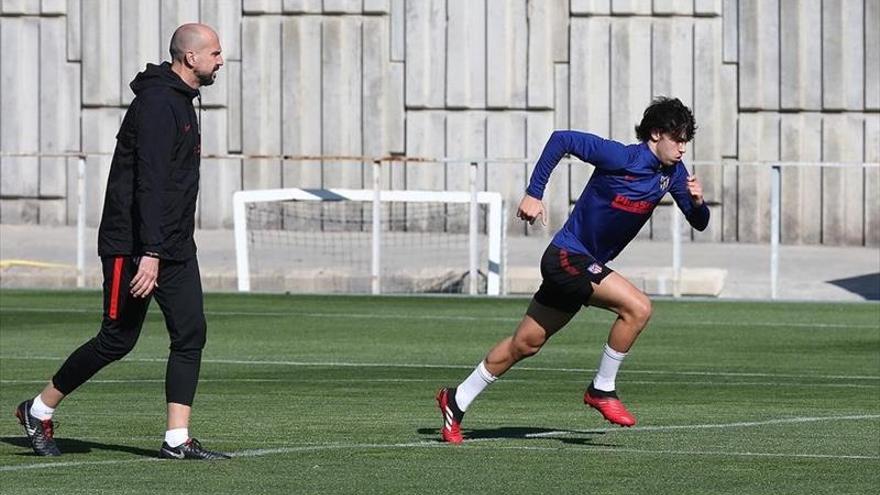 Joao Félix y Herrera, dudas del sancionado Simeone