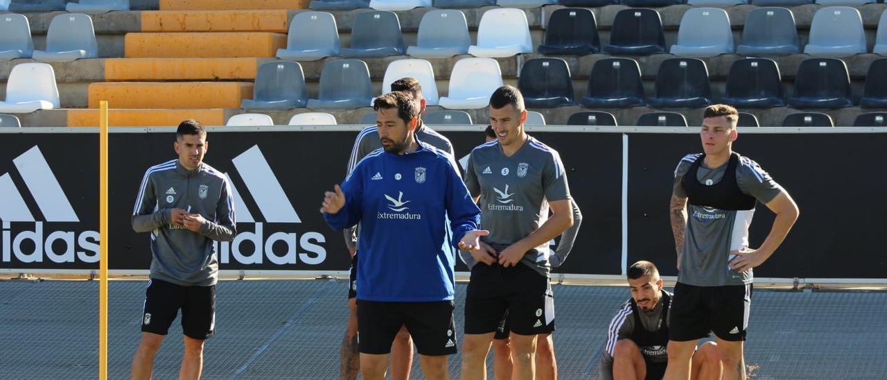 El preparador físico Curro Velázquez, durante una sesión esta temporada.