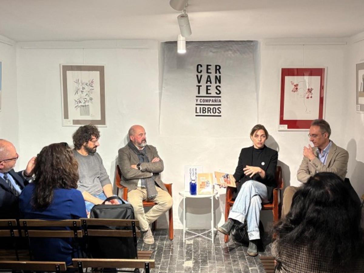 Momento de la presentación del libro.