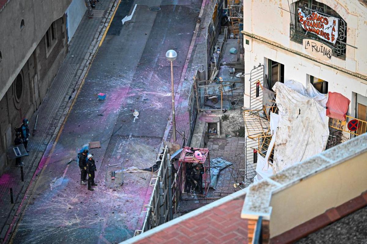 Desalojo de las casas ocupadas de El Kubo y La Ruïna en la Bonanova