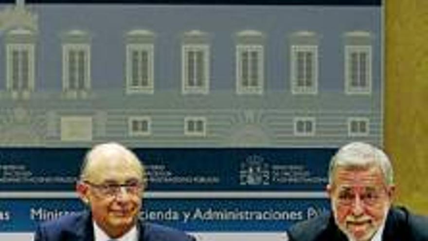 Andalucía denuncia otro recorte en las transferencias del Estado