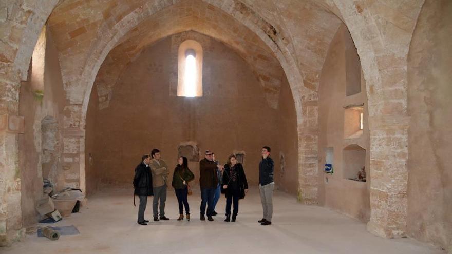 Interior de la iglesia del que fue monasterio premostratense de Bellpuig.