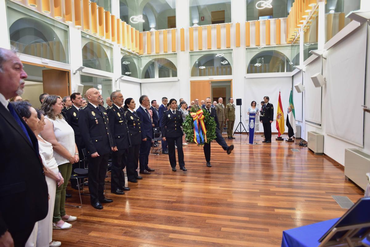 Las imágenes del homenaje en Badajoz a las víctimas del terrorismo