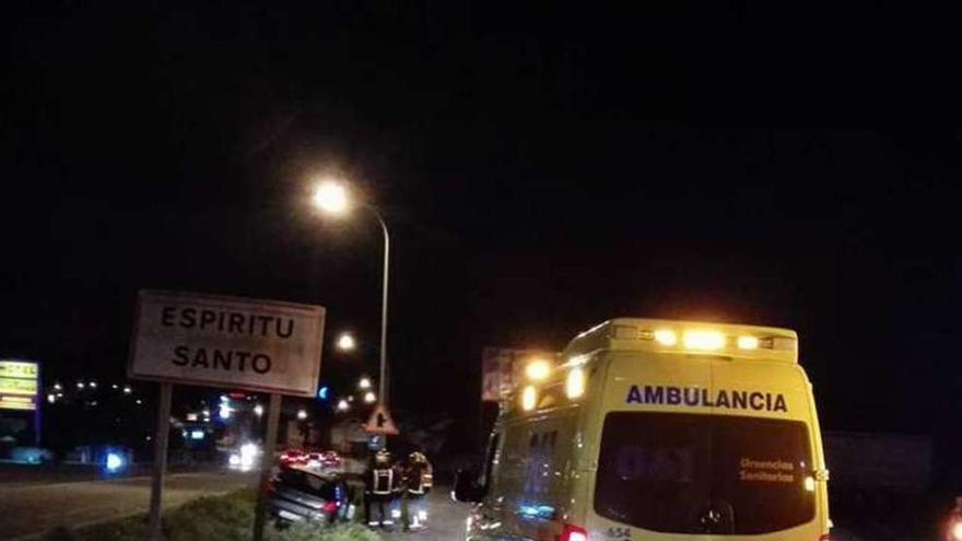 Un choque frontal entre dos coches en Bergondo se salda con heridos leves