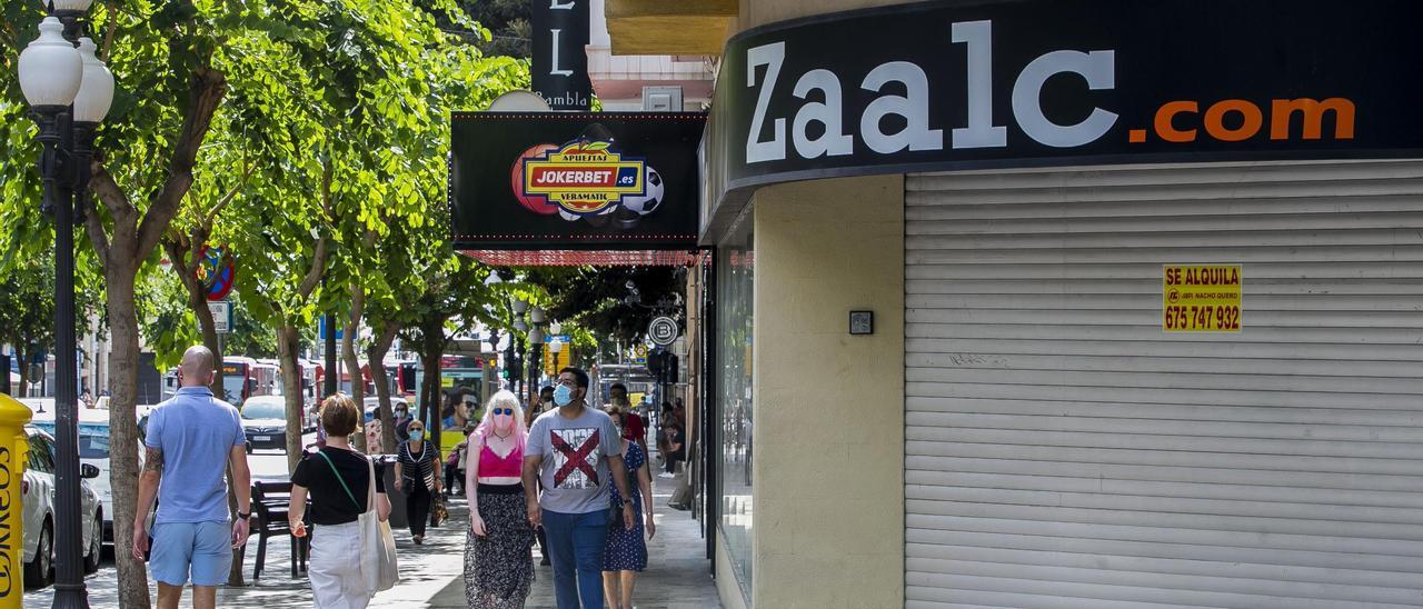 Uno de los comercios que ha cerrado recientemente en la Rambla.