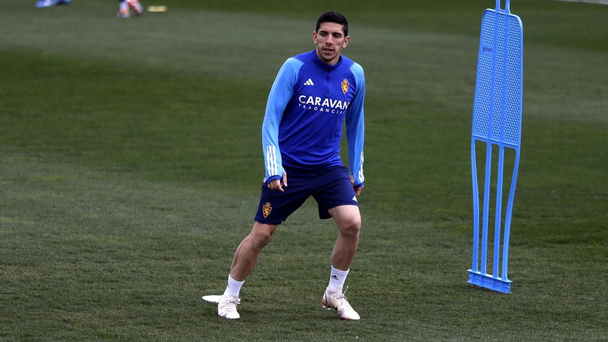 Fran Gámez, en el entrenamiento del Real Zaragoza.