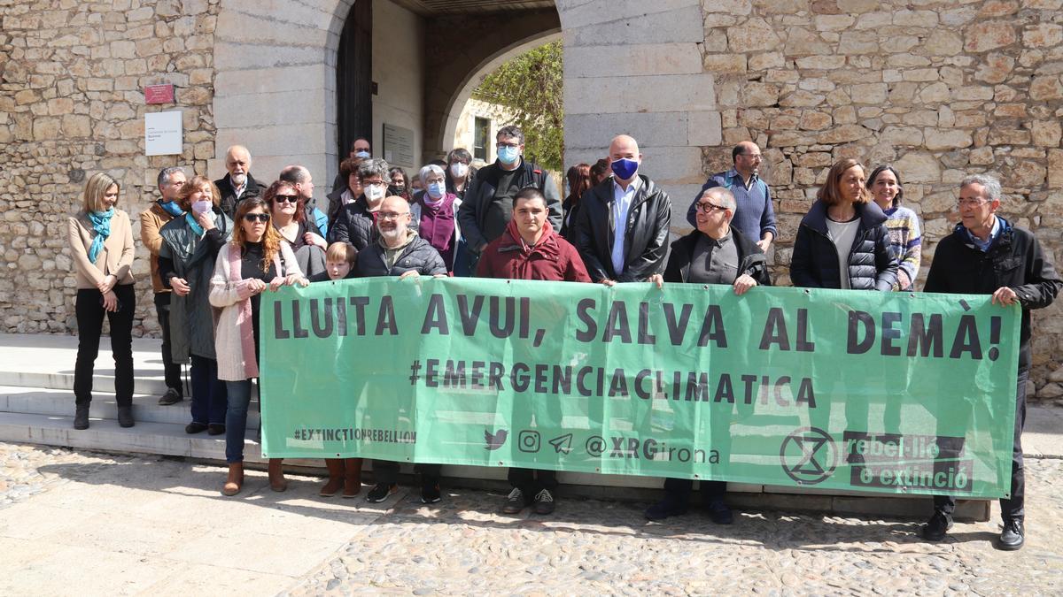 Diversos membres de la comunitat cientifica de la UDG