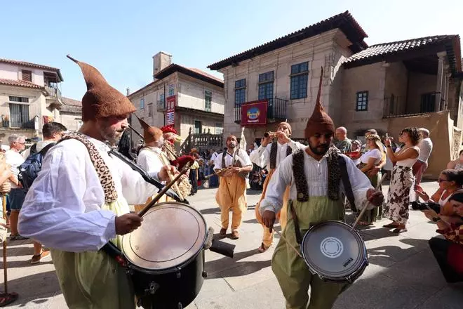 Las mejores imágenes de la Feira Franca 2026 que llena las calles de Pontevedra