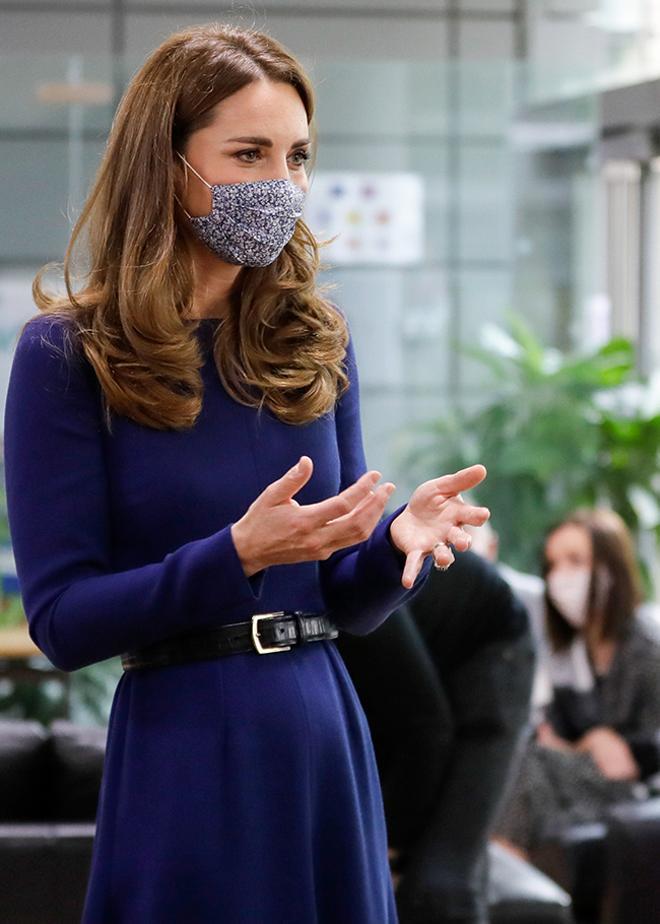 Kate Middleton durante su visita a un centro de biología reproductiva