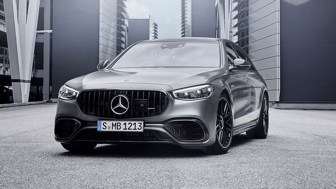 Mercedes AMG Performance, uno de los coches de alta gama que tenían en renting