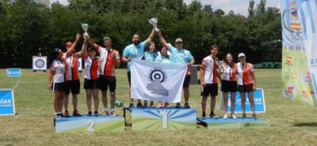 El Sant Josep.net mixto también logró el oro. | ARCOIBIZA