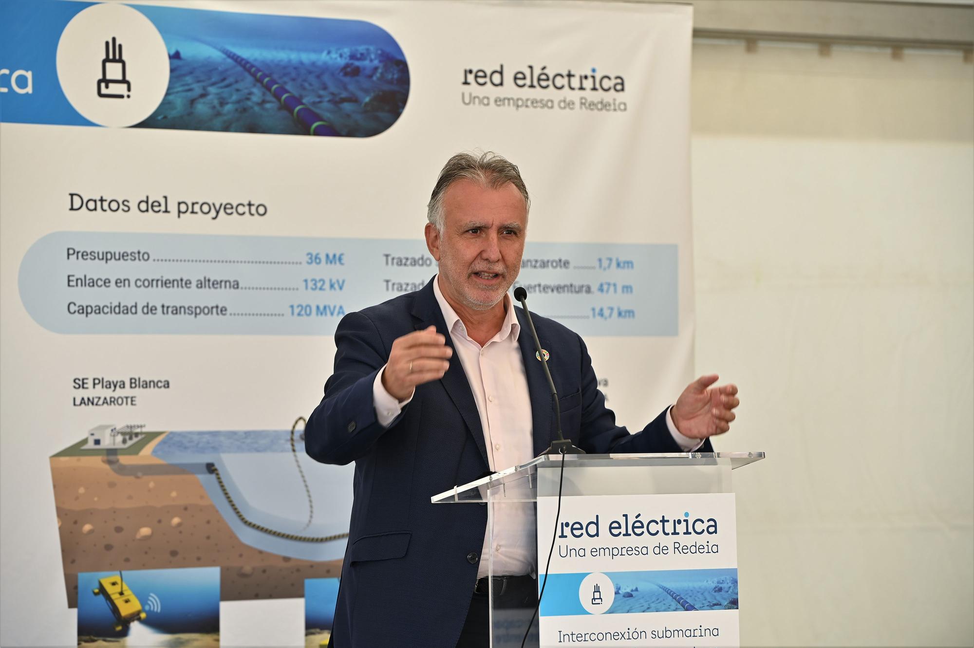 El nuevo cable eléctrico submarino entre Lanzarote y Fuerteventura entra en funcionamiento