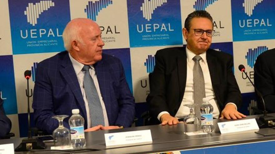 Joaquín Pérez y Juan José Sellés durante un acto celebrado en Uepal.