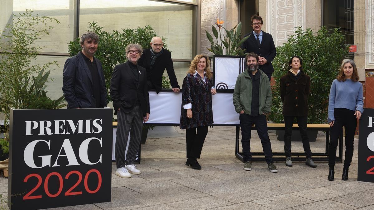 Los galardonados de las diversas categorías de los premios GAC 2020 del galerismo, este miércoles en Barcelona.