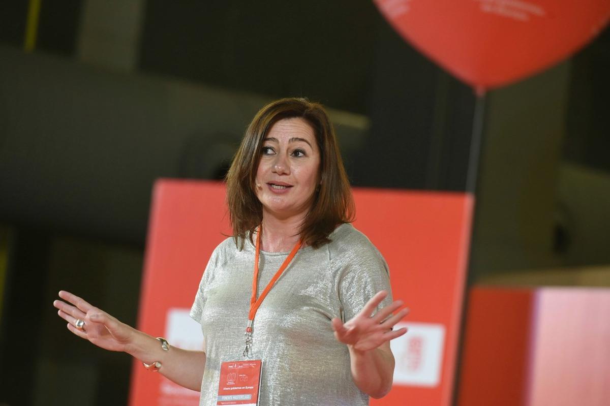 GRAF4909. MADRID, 17/03/2018.- La presidenta de Baleares, Francina Armengol, durante la Escuela de Gobierno que celebra el PSOE en su intento por recomponer la unidad del partido, hoy en Madrid. EFE/Fernando Villar