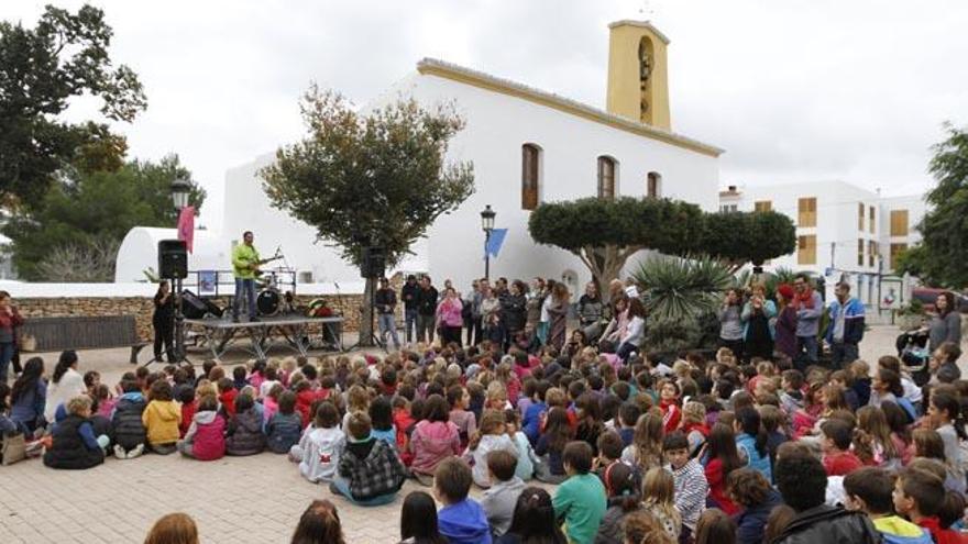 Los niños protagonizan las fiestas de Santa Gertrudis