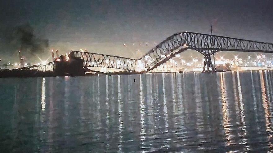 Un vaixell enderroca el pont més gran de Baltimore: almenys 20 desapareguts