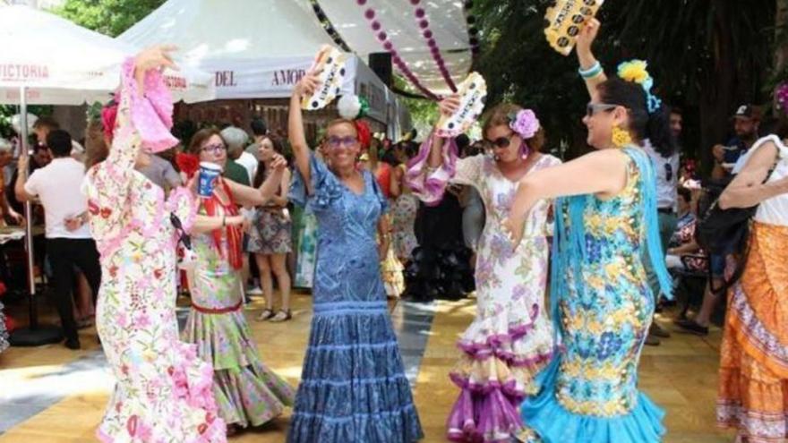 Vecinas de Marbella, en una Feria antes del Covid. | L.O.