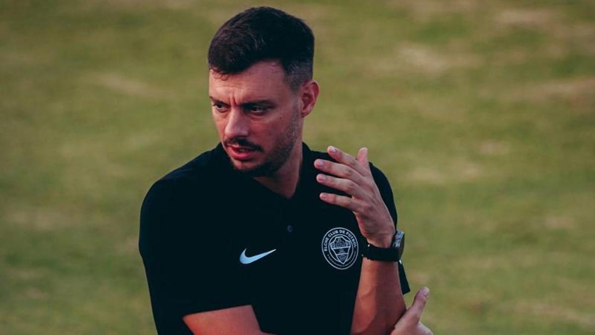 Anselmi, tras el debut de su Elche: "Nos sentimos identificados con lo