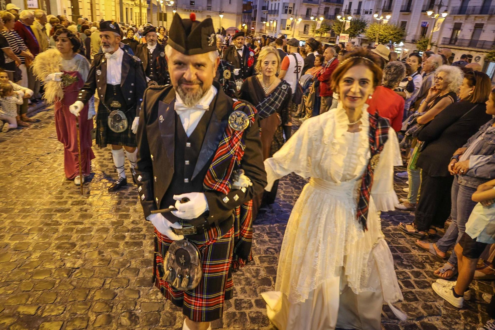 Inicio de la Feria Modernista de Alcoy 2025