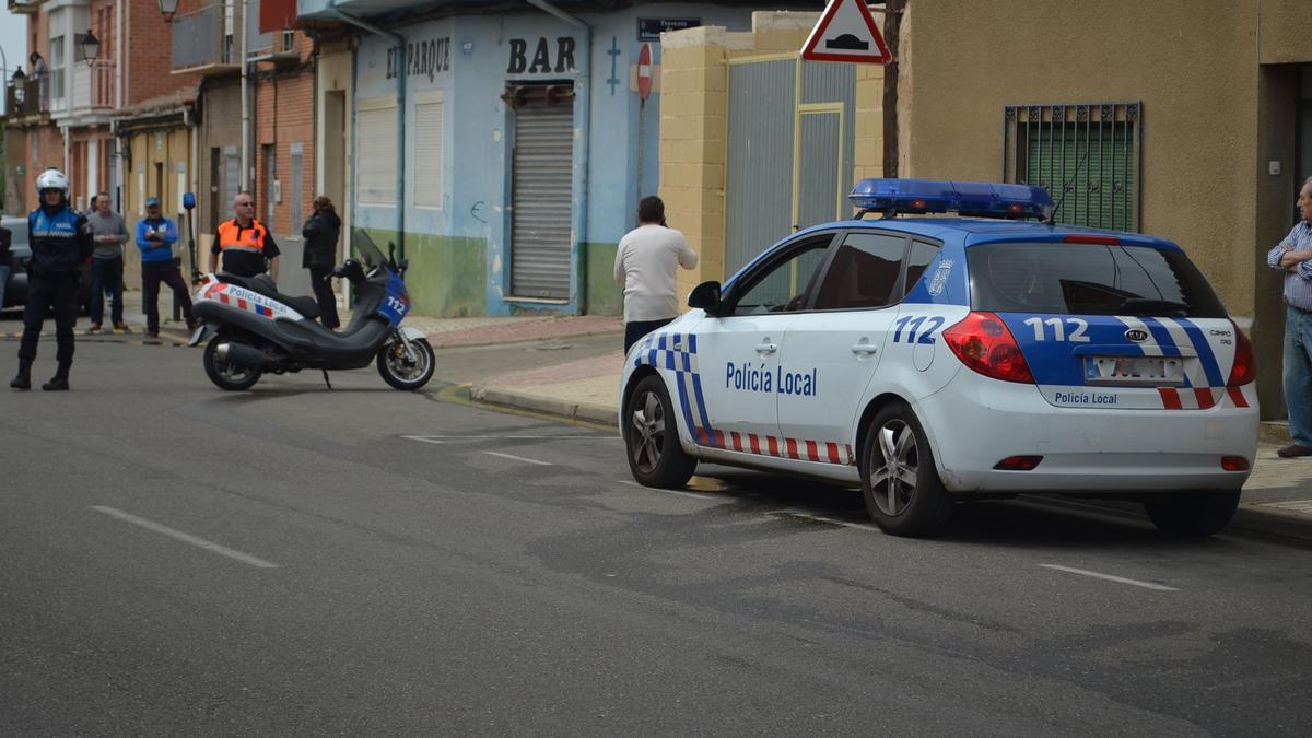 Agentes de la Policía Local de Benavente en un acto celebrado antes de la pandemia. / E. P.