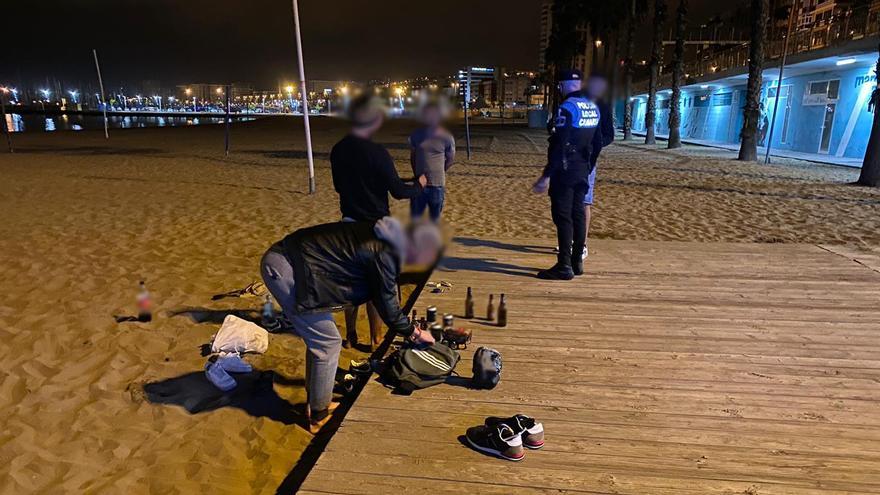 Hasta 35 denuncias por ir sin mascarilla en Las Palmas de Gran Canaria